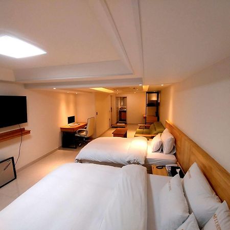 I.Y Hotel ซูวอน ภายนอก รูปภาพ