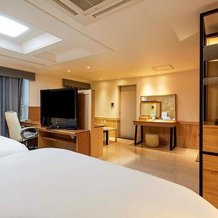 I.Y Hotel ซูวอน ภายนอก รูปภาพ