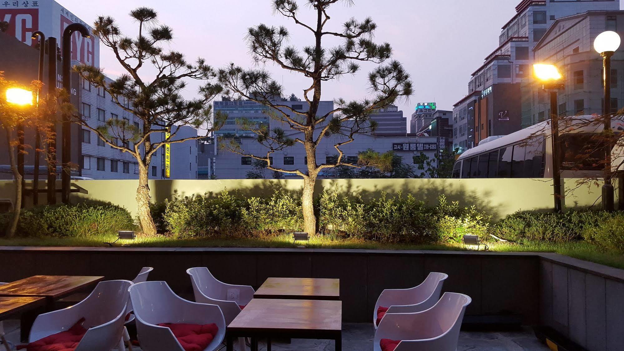 I.Y Hotel ซูวอน ภายนอก รูปภาพ