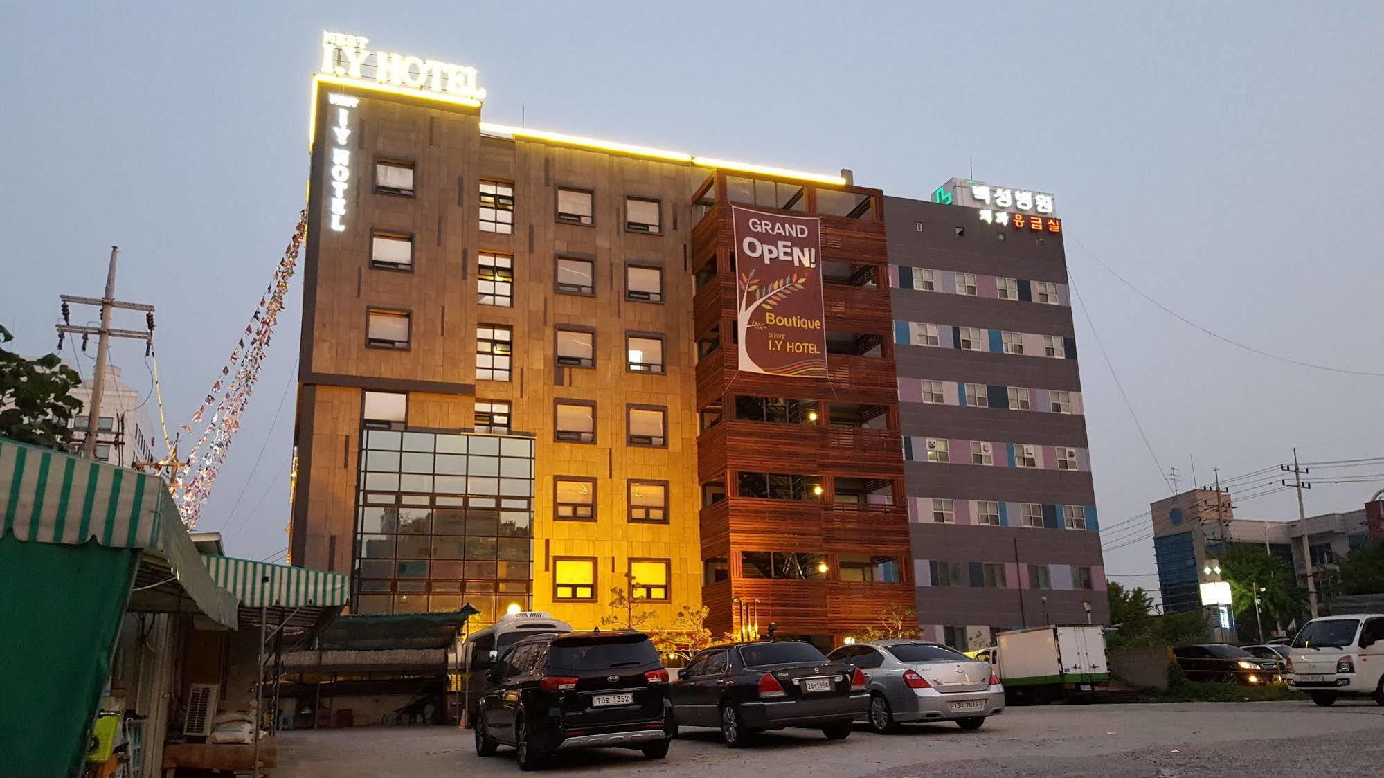 I.Y Hotel ซูวอน ภายนอก รูปภาพ