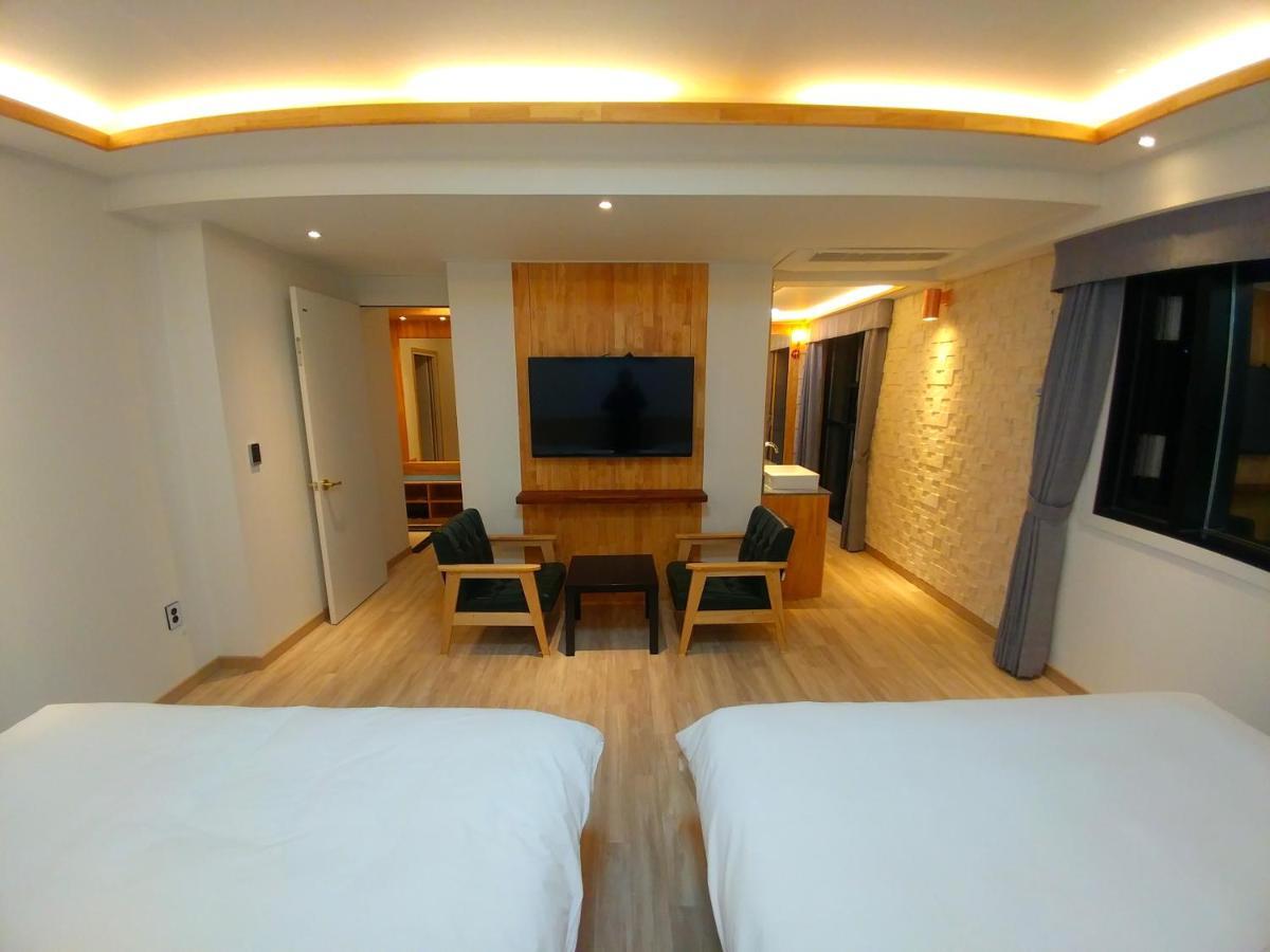I.Y Hotel ซูวอน ภายนอก รูปภาพ