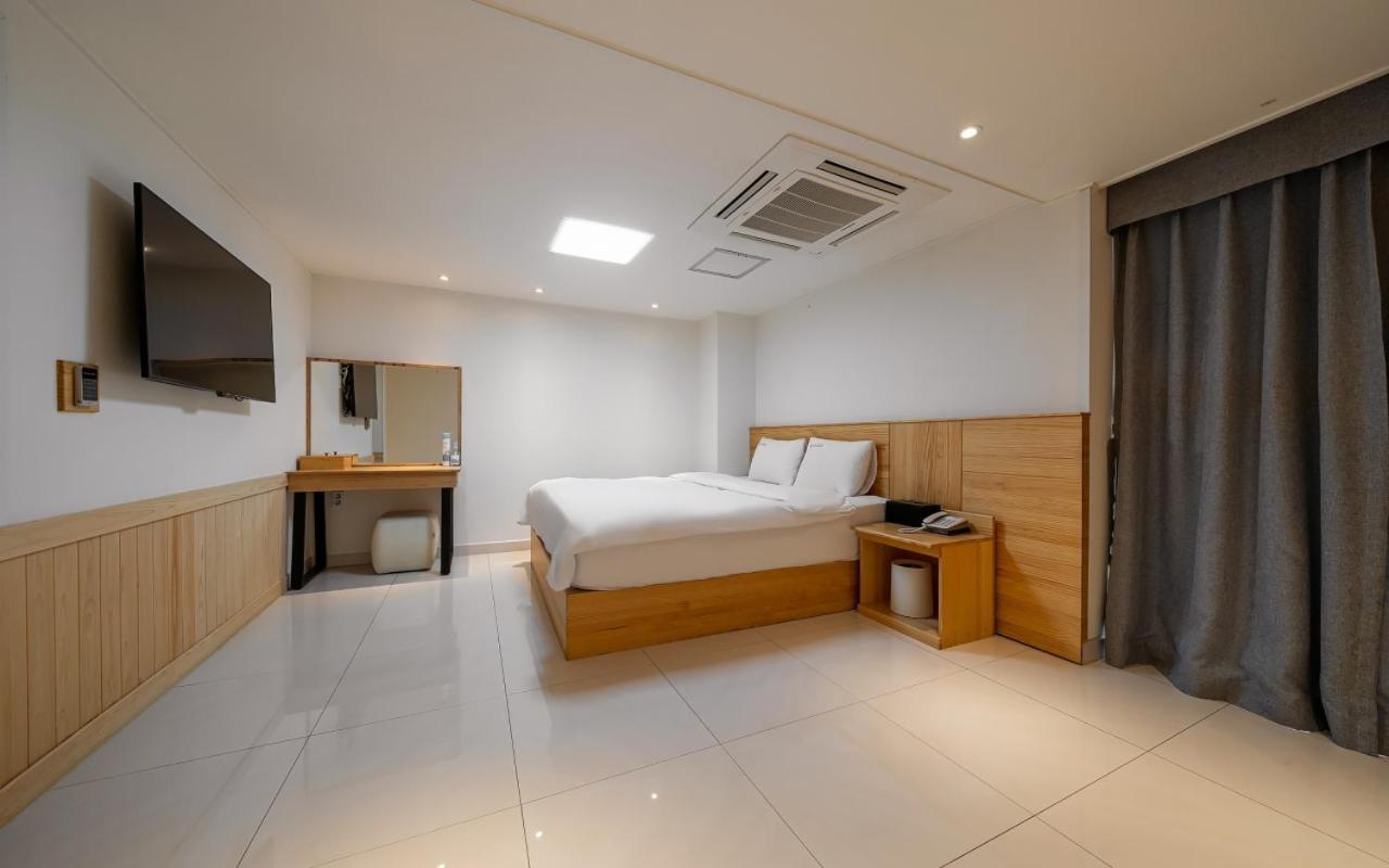 I.Y Hotel ซูวอน ภายนอก รูปภาพ