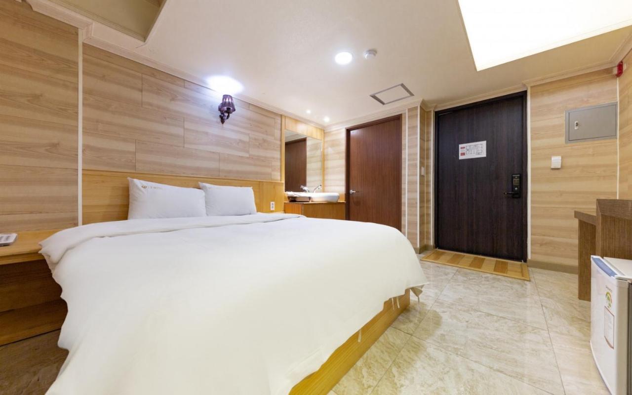 I.Y Hotel ซูวอน ภายนอก รูปภาพ