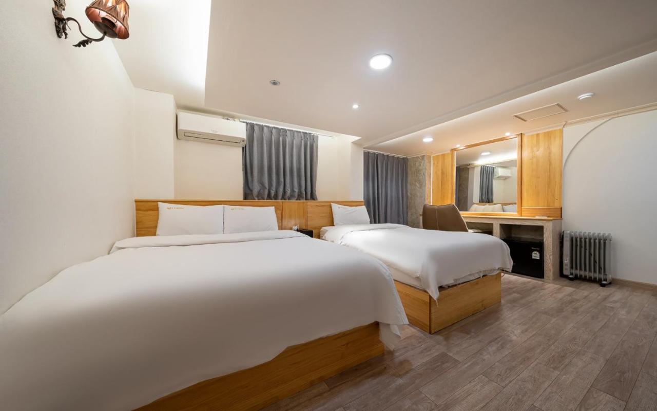 I.Y Hotel ซูวอน ภายนอก รูปภาพ
