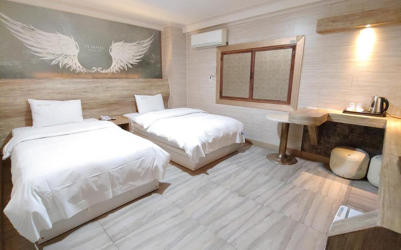 I.Y Hotel ซูวอน ภายนอก รูปภาพ