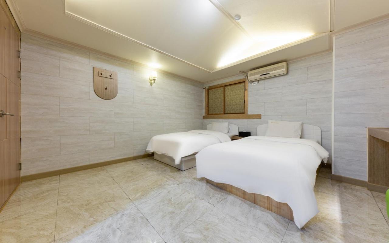 I.Y Hotel ซูวอน ภายนอก รูปภาพ